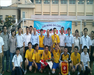 Bế mạc giải bóng đá cán bộ Cúp Tuổi trẻ 2013