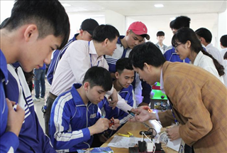 Trường Đại học Sư phạm Hà Nội tham gia Ngày hội tư vấn tuyển sinh, hướng nghiệp tại Bắc Ninh